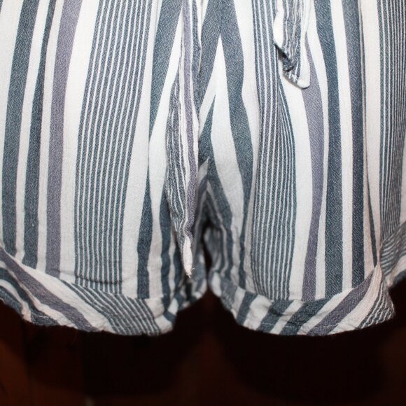 American Eagle Outfitters Romper Size M - Picture 4 of 10